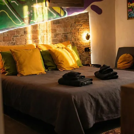 Yore' S Apartment *